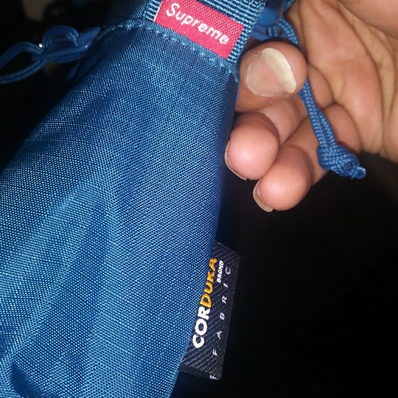 Supreme bag mini size 100% authentic - Picture 4 of 6